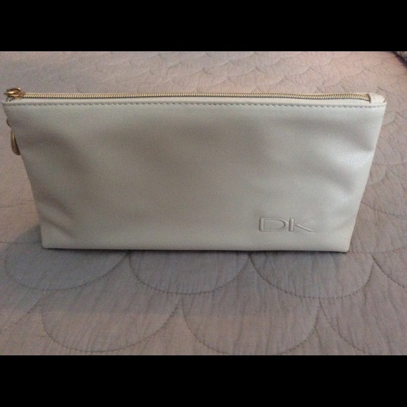 DKNY Cosmetic Bag New - Picture 1 of 8